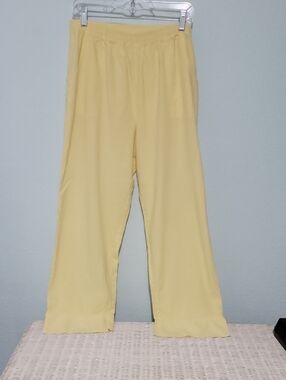 Women's Wide Leg Pull-On Pants - Yellow